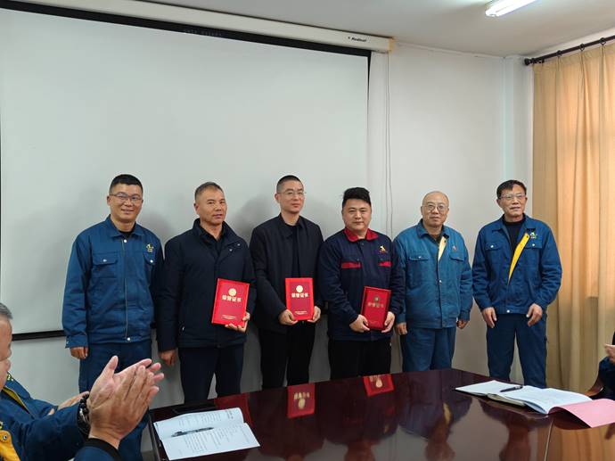 第一事業(yè)部冶化協(xié)力項(xiàng)目部獲銅冠冶化公司“強(qiáng)化意識(shí)，防控風(fēng)險(xiǎn)”...