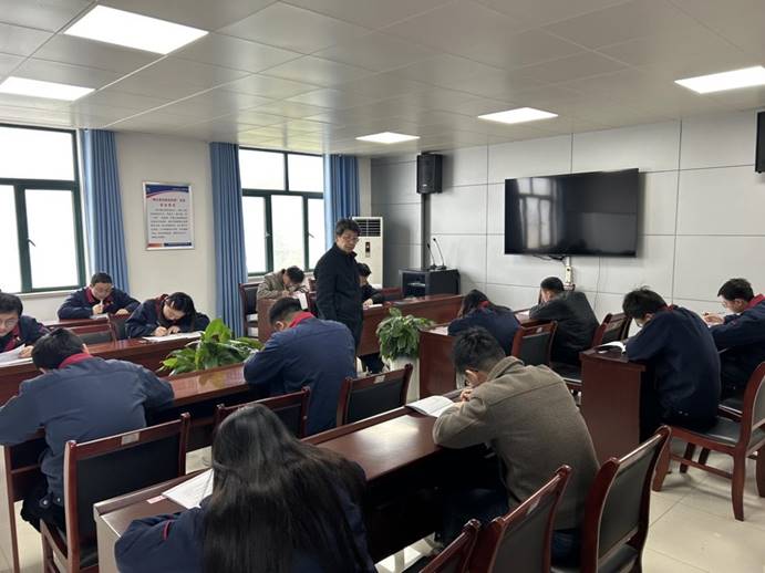 建材公司、檢測公司聯(lián)合開展管理人員業(yè)務(wù)提升考試