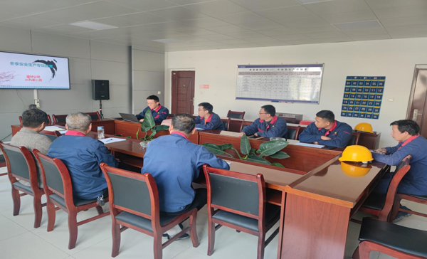 建材公司舉辦冬季安全專項(xiàng)教育培訓(xùn) 建材公司舉辦冬季安全專項(xiàng)教育培訓(xùn)
