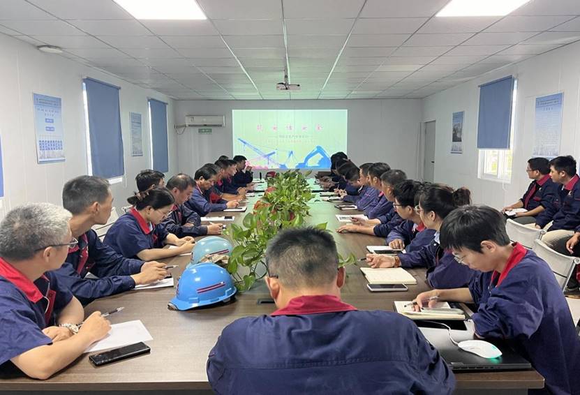 銅基新材料項(xiàng)目指揮部開(kāi)展“筑安話(huà)安全”宣講活動(dòng) 銅基新材料項(xiàng)目指揮部開(kāi)展“筑安話(huà)安全”宣講活動(dòng)